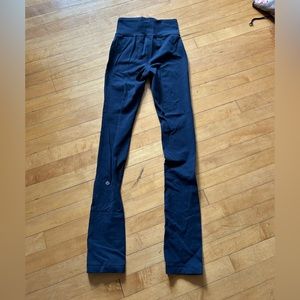 Lulu Lemon navy blue leggings